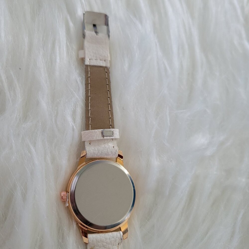 Hello Kitty Watch - Picture 5 of 5